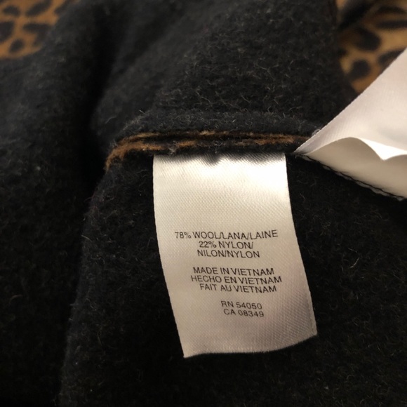 Wool blend animal print coat. Never worn. Large - Picture 5 of 5